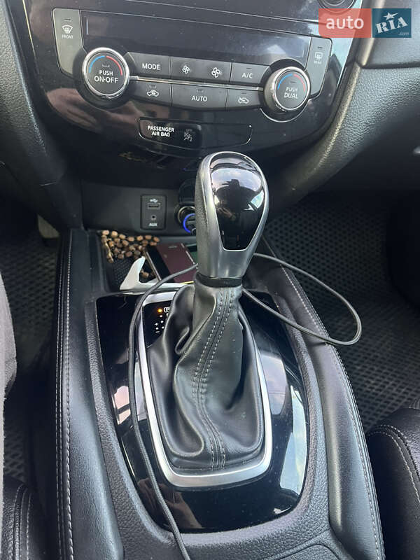 Внедорожник / Кроссовер Nissan Rogue 2017 в Днепре фото 15 Внедорожник / Кроссовер Nissan Rogue 2017 в Днепре