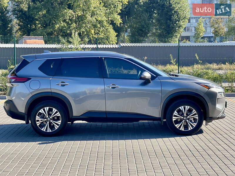 Внедорожник / Кроссовер Nissan Rogue 2020 в Каменском