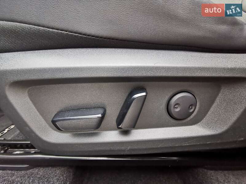 Внедорожник / Кроссовер Nissan Rogue 2021 в Киеве