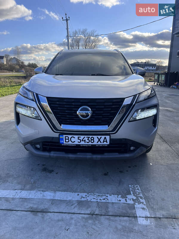 Позашляховик / Кросовер Nissan Rogue 2020 в Львові