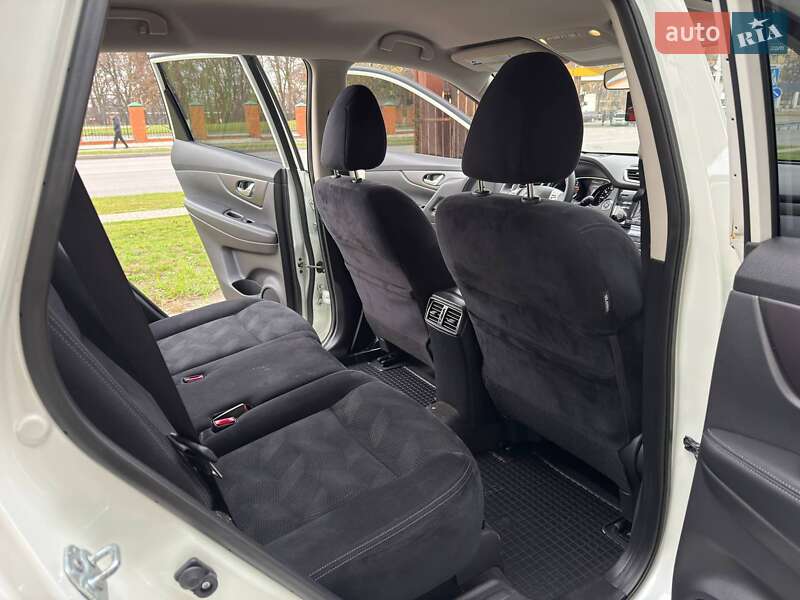 Позашляховик / Кросовер Nissan Rogue 2016 в Дніпрі фото 25 Позашляховик / Кросовер Nissan Rogue 2016 в Дніпрі