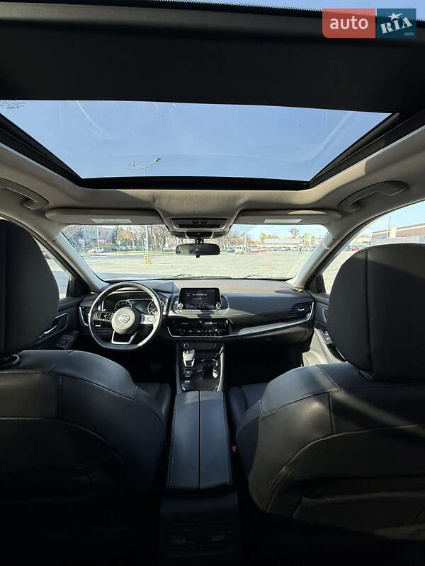 Внедорожник / Кроссовер Nissan Rogue 2020 в Черкассах