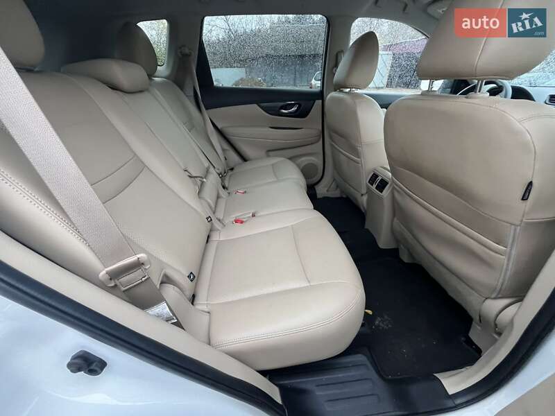 Внедорожник / Кроссовер Nissan Rogue 2019 в Киеве