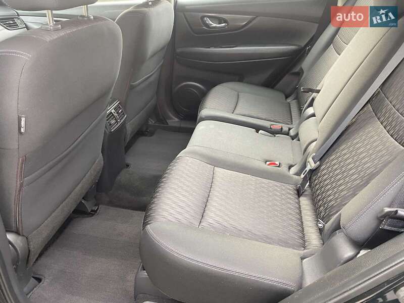 Внедорожник / Кроссовер Nissan Rogue 2018 в Шепетовке