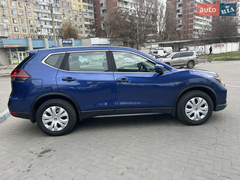 Внедорожник / Кроссовер Nissan Rogue 2018 в Днепре