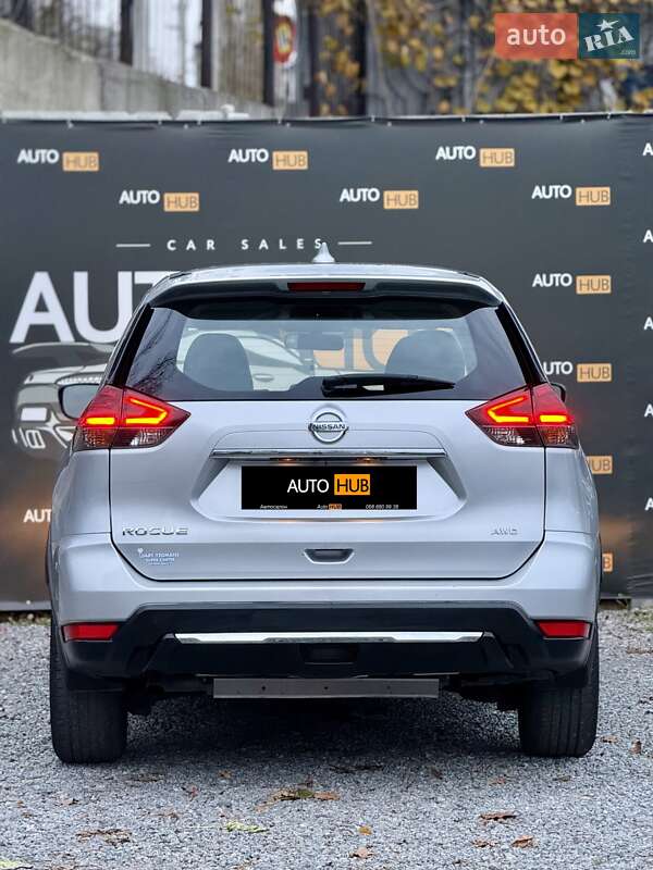 Внедорожник / Кроссовер Nissan Rogue 2016 в Харькове