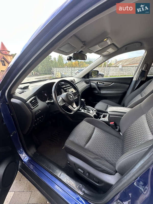 Внедорожник / Кроссовер Nissan Rogue 2019 в Киеве