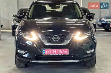 Позашляховик / Кросовер Nissan Rogue 2017 в Кам'янському