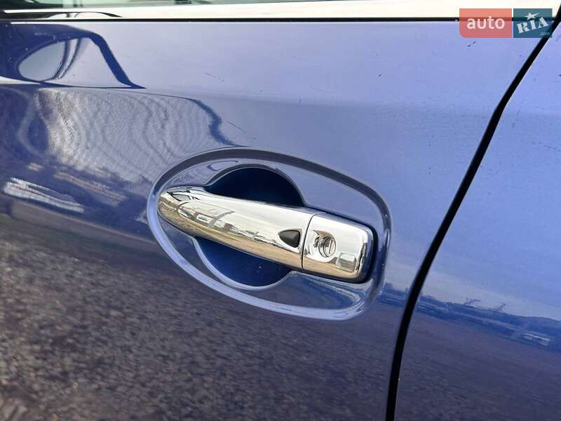 Внедорожник / Кроссовер Nissan Rogue 2017 в Одессе