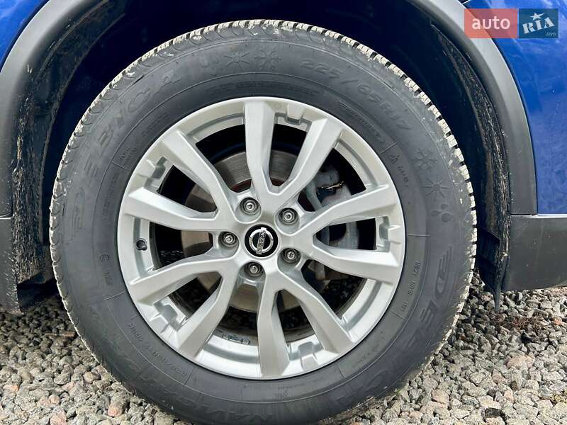 Внедорожник / Кроссовер Nissan Rogue 2017 в Одессе