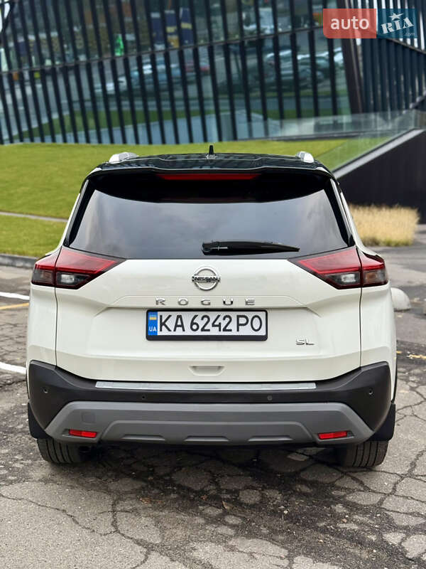 Внедорожник / Кроссовер Nissan Rogue 2021 в Киеве