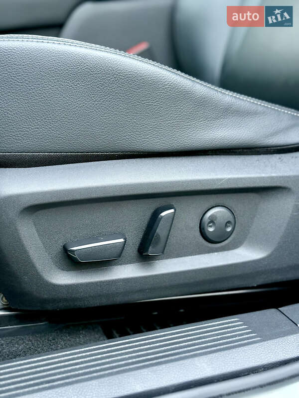 Внедорожник / Кроссовер Nissan Rogue 2021 в Киеве