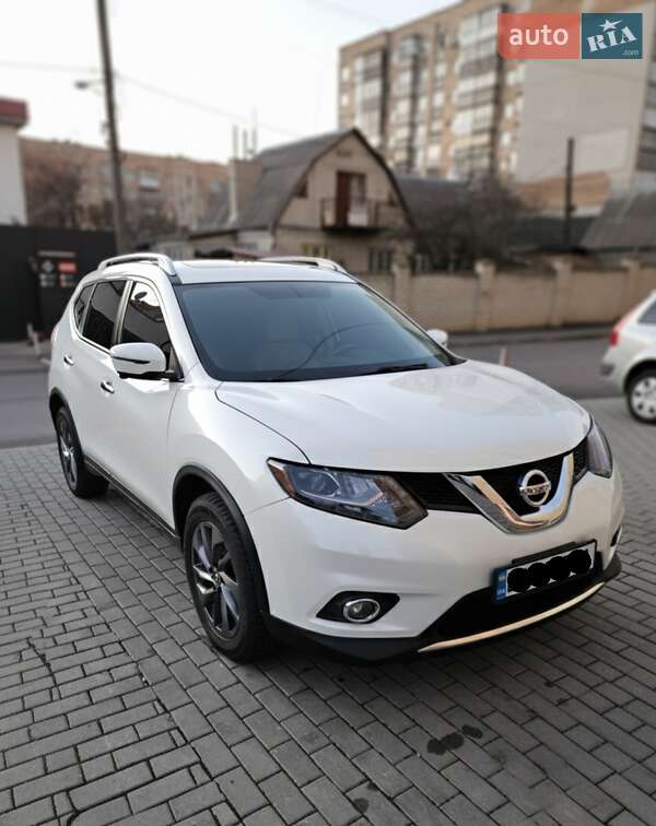 Внедорожник / Кроссовер Nissan Rogue 2015 в Житомире