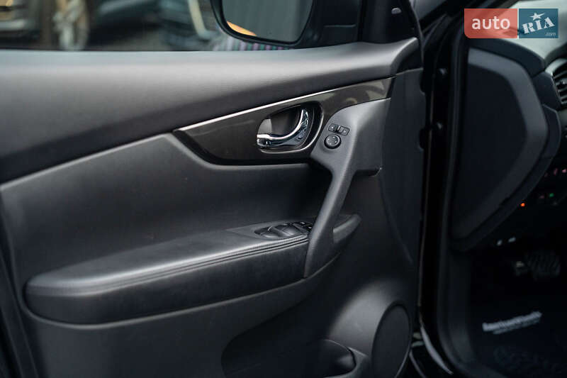 Внедорожник / Кроссовер Nissan Rogue 2017 в Черновцах фото 39 Внедорожник / Кроссовер Nissan Rogue 2017 в Черновцах