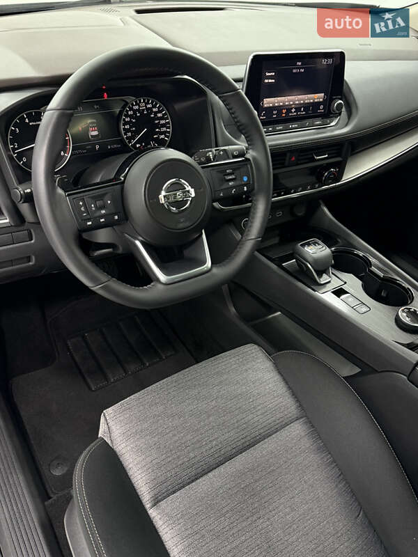 Внедорожник / Кроссовер Nissan Rogue 2023 в Одессе