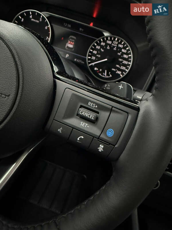 Внедорожник / Кроссовер Nissan Rogue 2023 в Одессе