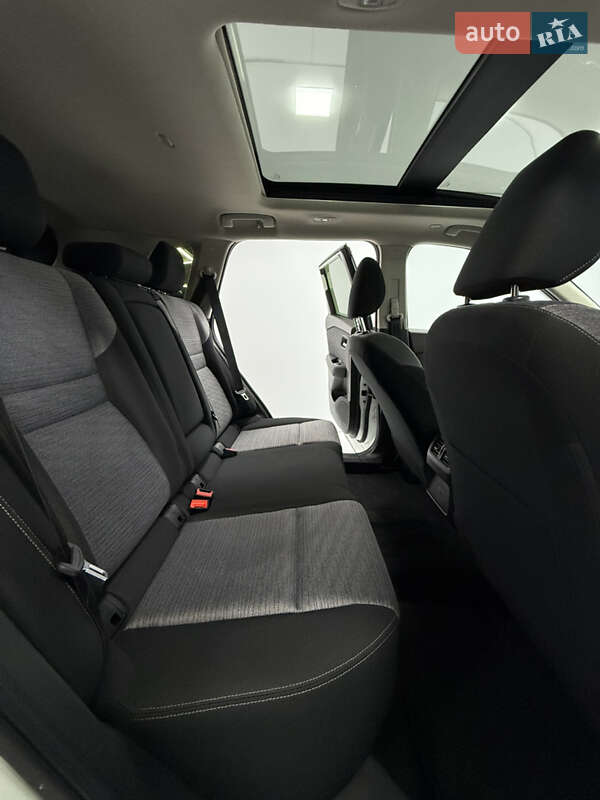 Внедорожник / Кроссовер Nissan Rogue 2023 в Одессе