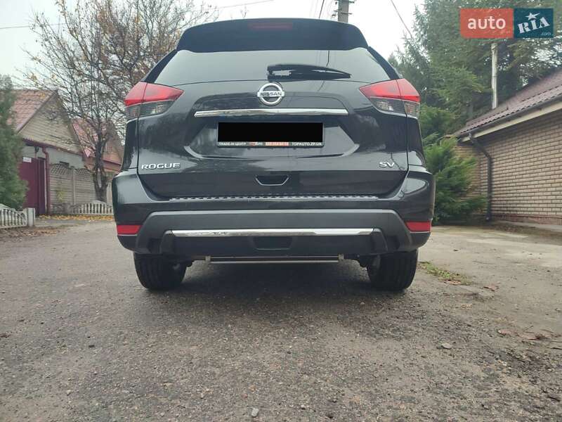 Внедорожник / Кроссовер Nissan Rogue 2017 в Запорожье