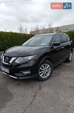 Внедорожник / Кроссовер Nissan Rogue 2019 в Змиеве