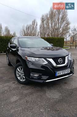 Внедорожник / Кроссовер Nissan Rogue 2019 в Змиеве