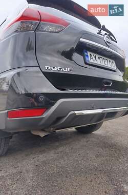 Внедорожник / Кроссовер Nissan Rogue 2019 в Змиеве