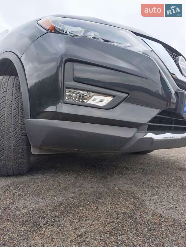 Внедорожник / Кроссовер Nissan Rogue 2019 в Змиеве