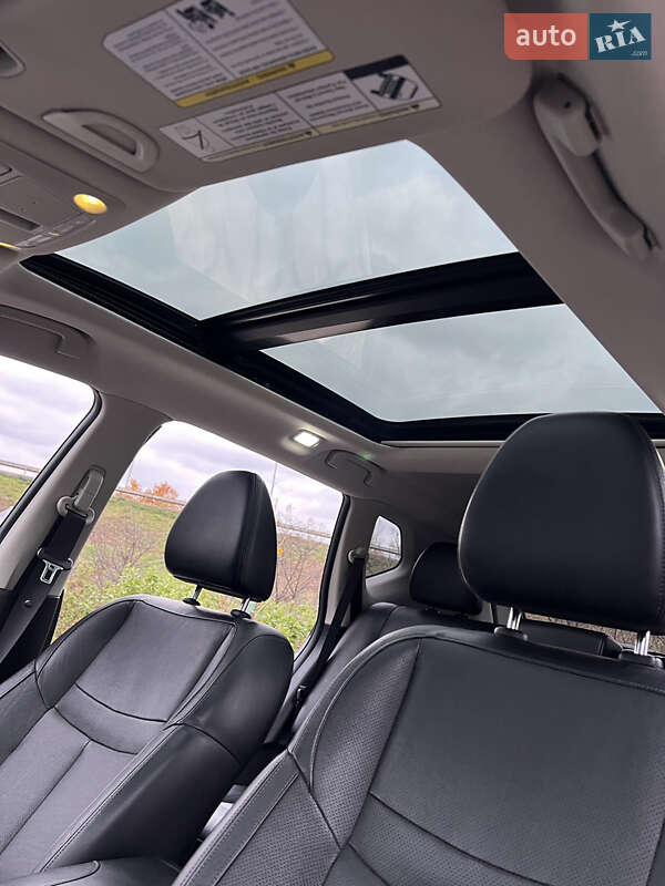 Внедорожник / Кроссовер Nissan Rogue 2017 в Тернополе