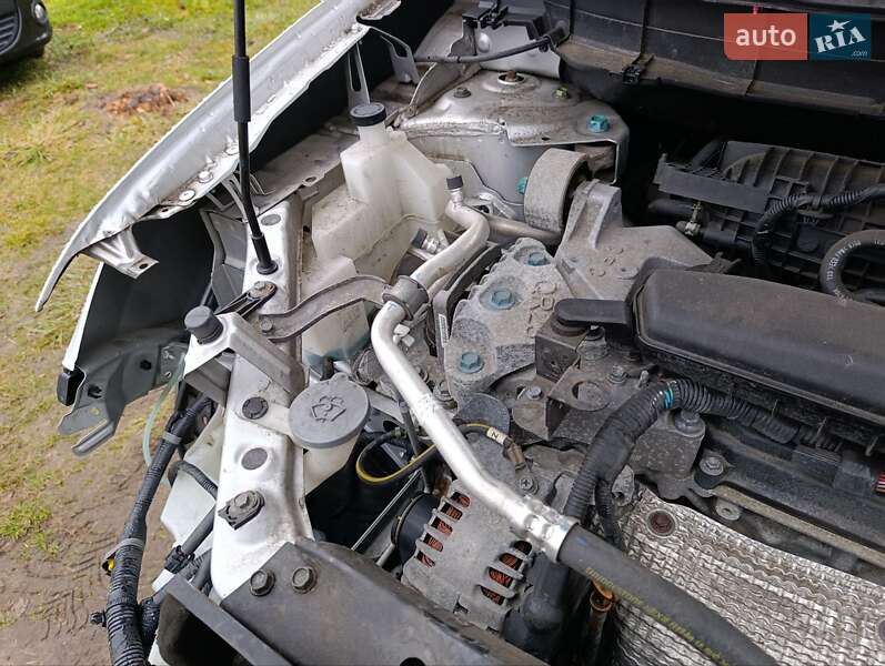 Внедорожник / Кроссовер Nissan Rogue 2017 в Луцке