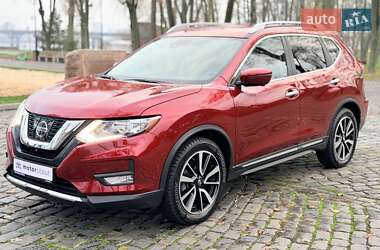 Внедорожник / Кроссовер Nissan Rogue 2018 в Киеве