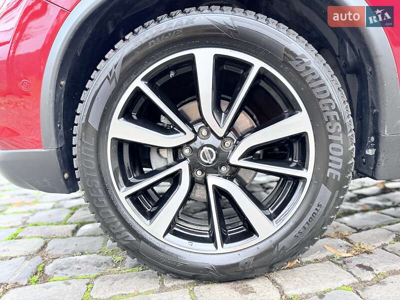 Внедорожник / Кроссовер Nissan Rogue 2018 в Киеве