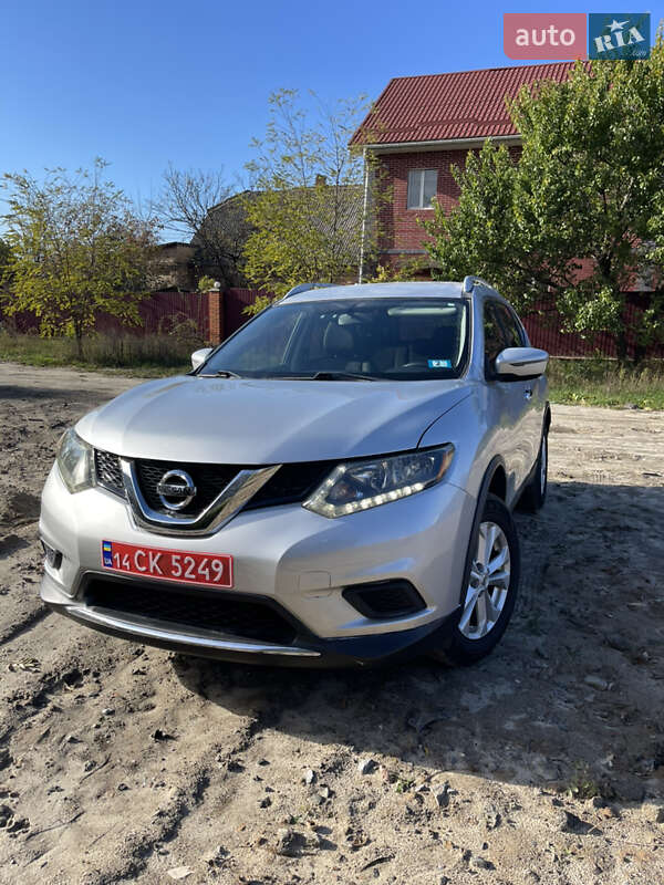 Внедорожник / Кроссовер Nissan Rogue 2015 в Киеве