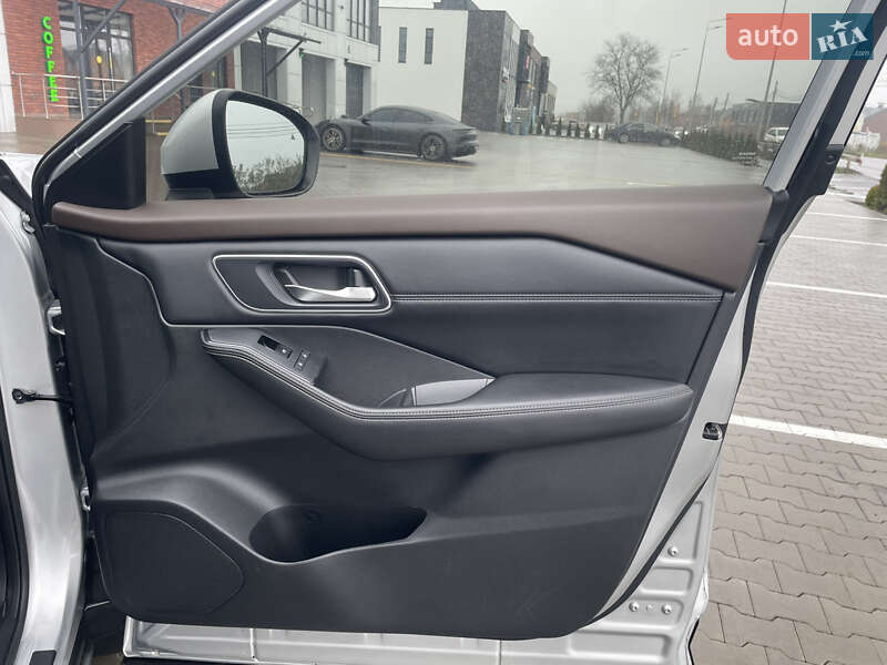 Позашляховик / Кросовер Nissan Rogue 2021 в Вінниці