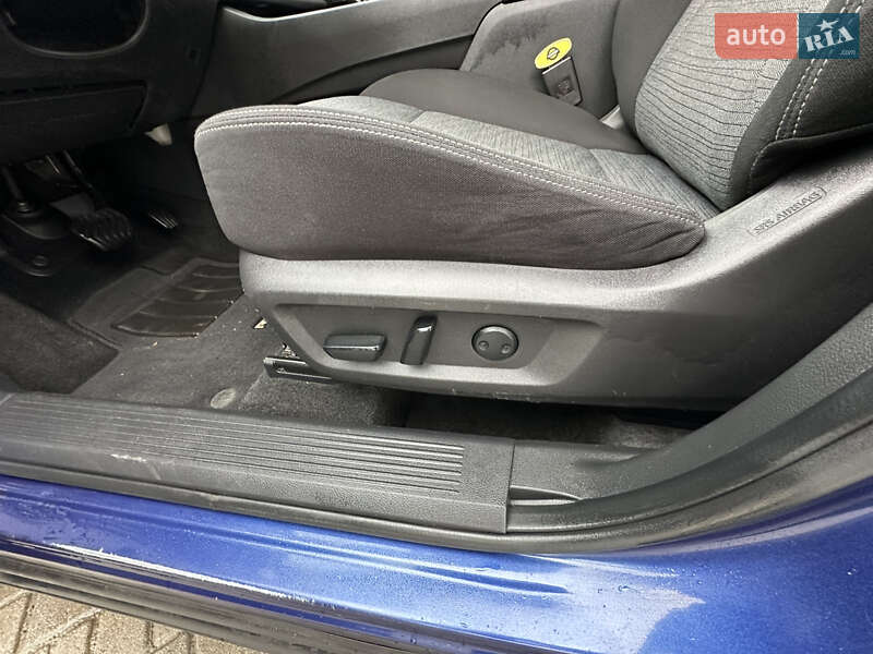 Внедорожник / Кроссовер Nissan Rogue 2021 в Ивано-Франковске