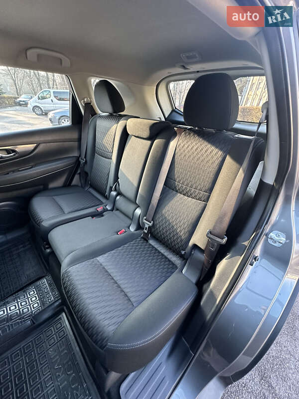 Внедорожник / Кроссовер Nissan Rogue 2016 в Днепре фото 27 Внедорожник / Кроссовер Nissan Rogue 2016 в Днепре