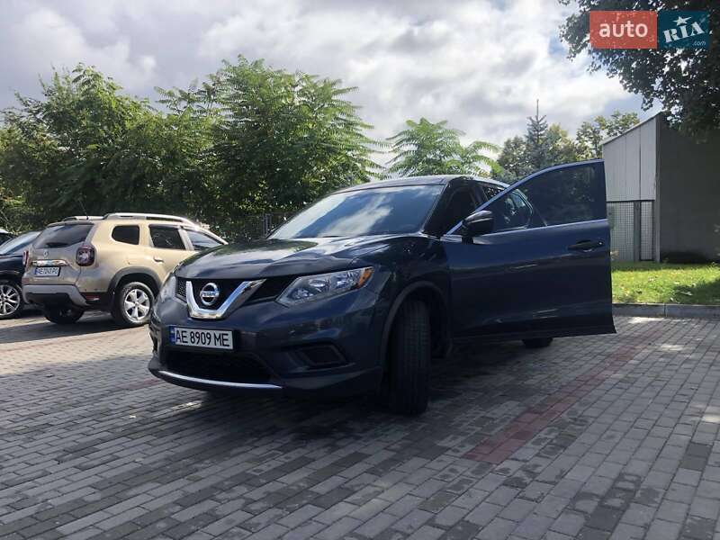 Внедорожник / Кроссовер Nissan Rogue 2016 в Днепре