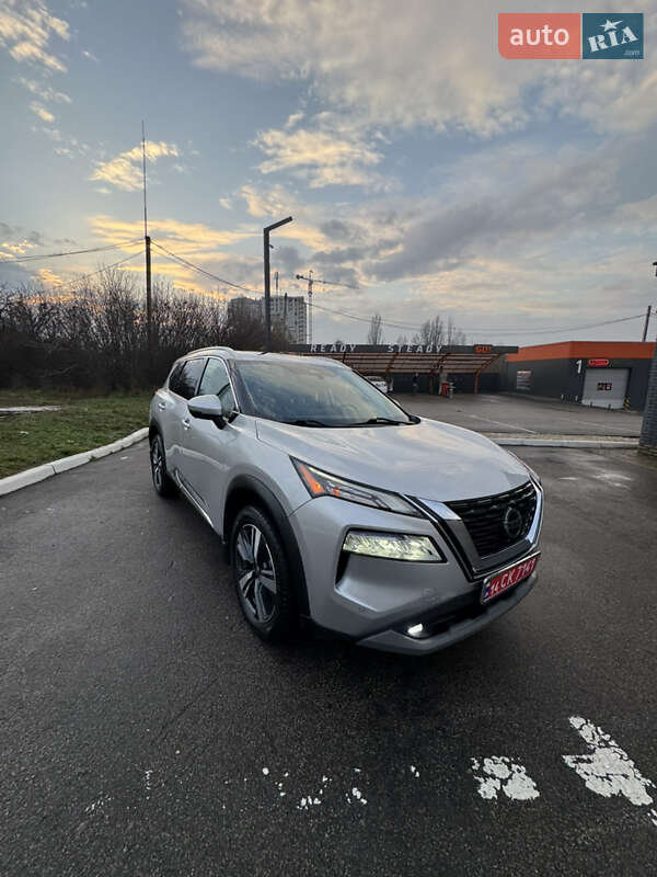 Внедорожник / Кроссовер Nissan Rogue 2021 в Харькове