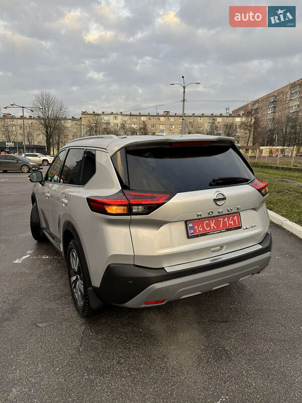 Внедорожник / Кроссовер Nissan Rogue 2021 в Харькове