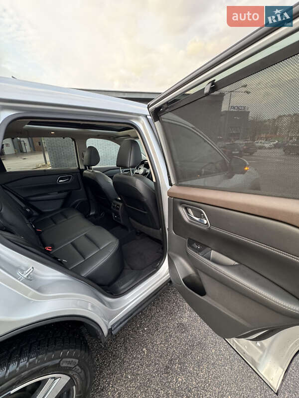 Внедорожник / Кроссовер Nissan Rogue 2021 в Харькове