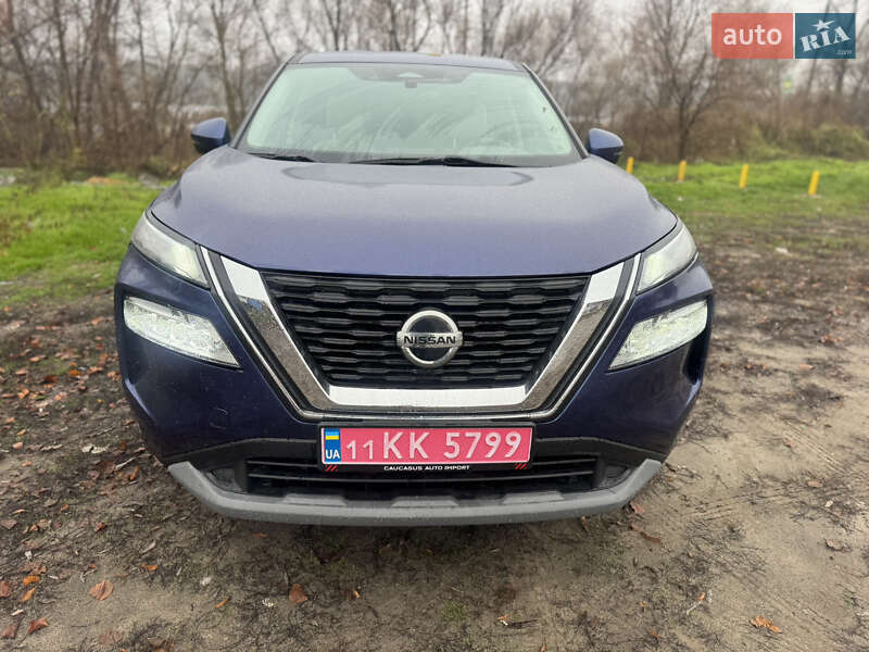 Внедорожник / Кроссовер Nissan Rogue 2021 в Киеве