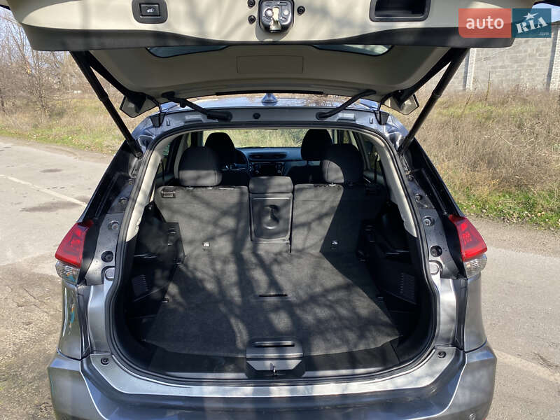 Внедорожник / Кроссовер Nissan Rogue 2020 в Кременчуге