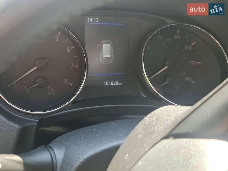 Внедорожник / Кроссовер Nissan Rogue 2018 в Львове