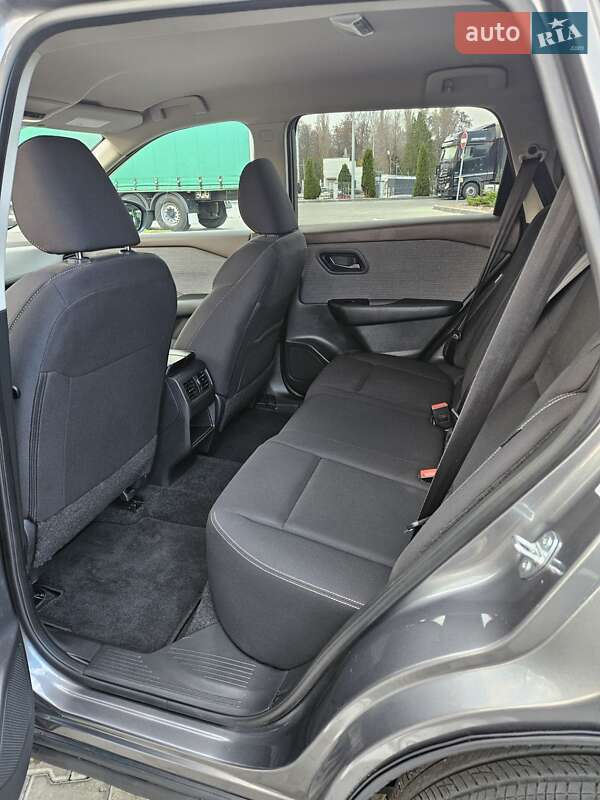 Внедорожник / Кроссовер Nissan Rogue 2023 в Кременчуге