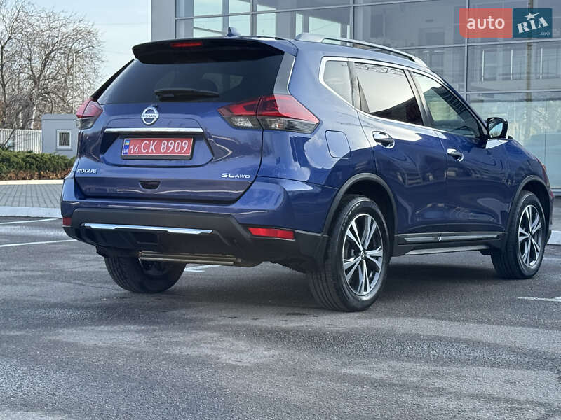 Внедорожник / Кроссовер Nissan Rogue 2018 в Полтаве