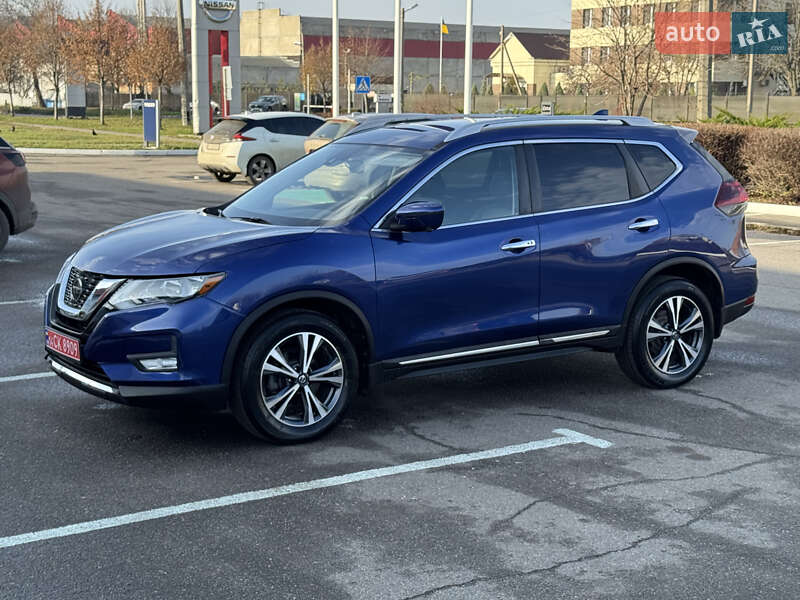 Внедорожник / Кроссовер Nissan Rogue 2018 в Полтаве