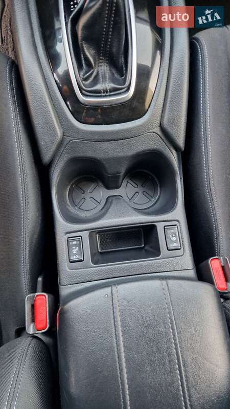 Внедорожник / Кроссовер Nissan Rogue 2017 в Николаеве