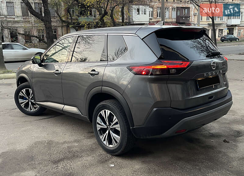 Внедорожник / Кроссовер Nissan Rogue 2021 в Одессе