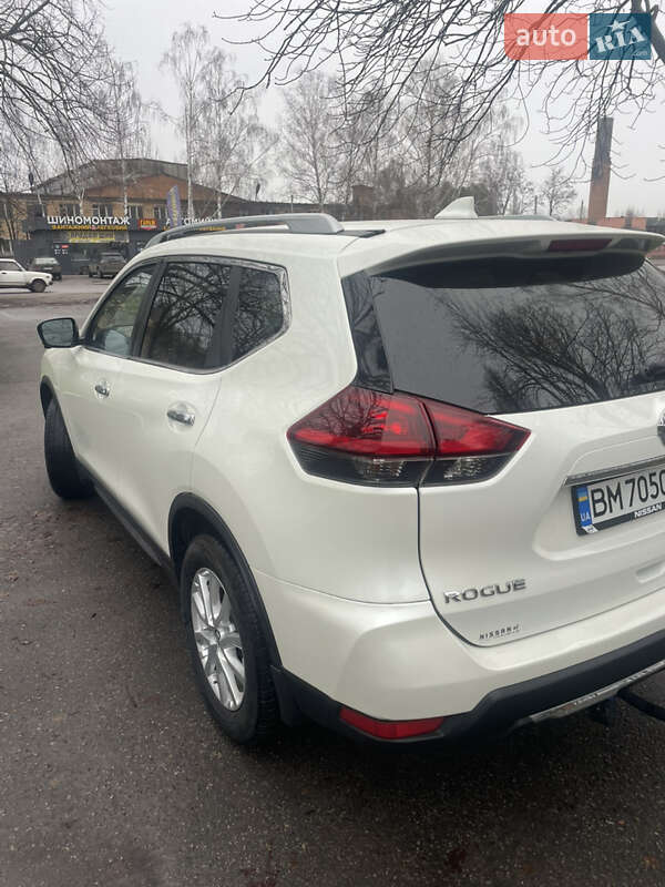 Внедорожник / Кроссовер Nissan Rogue 2018 в Ромнах