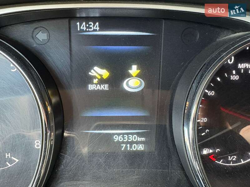 Позашляховик / Кросовер Nissan Rogue 2015 в Луцьку