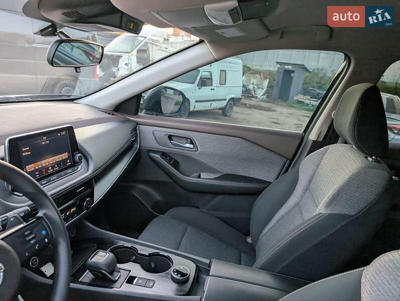 Внедорожник / Кроссовер Nissan Rogue 2021 в Ровно