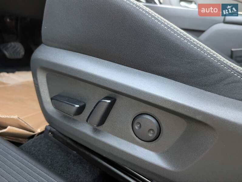 Внедорожник / Кроссовер Nissan Rogue 2021 в Ровно